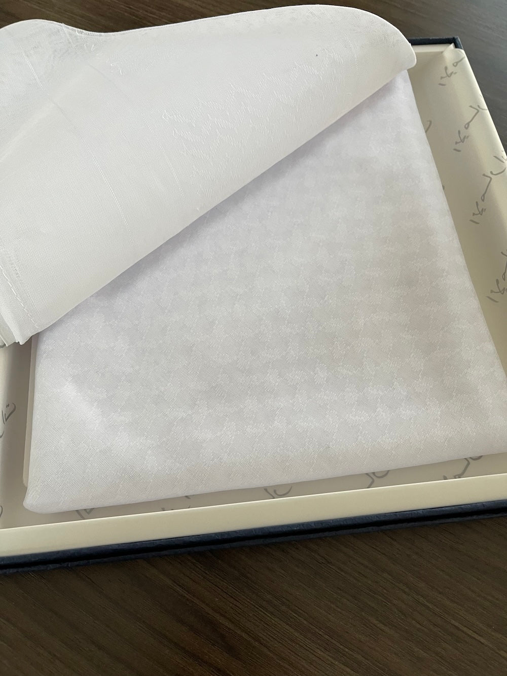 Bufanda Hamdani de lujo blanca lisa para hombre (rígida)