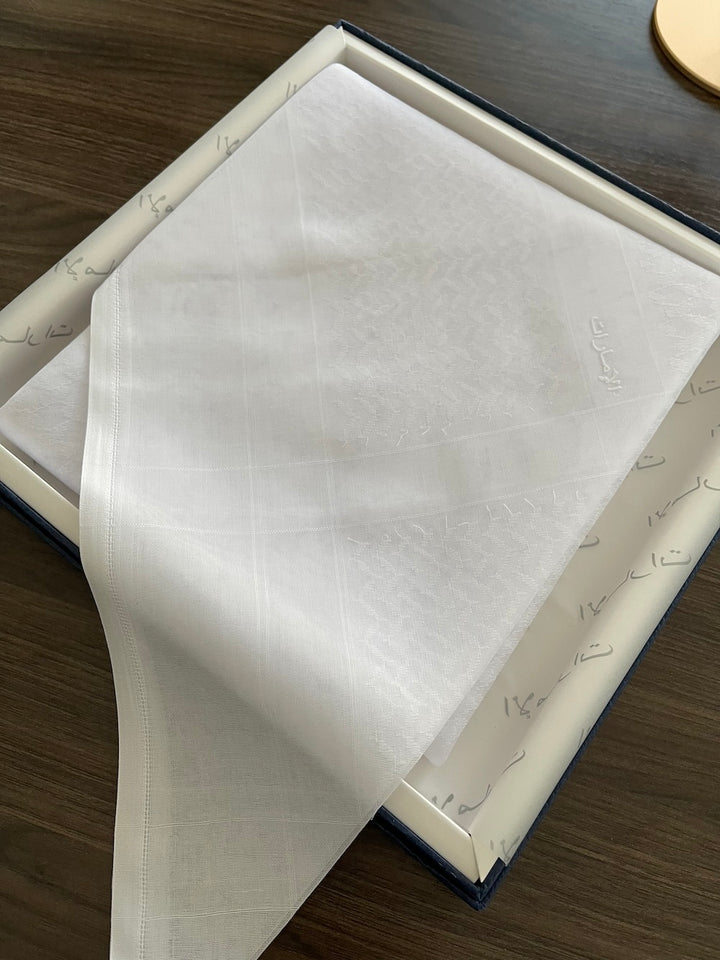 Bufanda Hamdani de lujo blanca lisa para hombre (rígida)