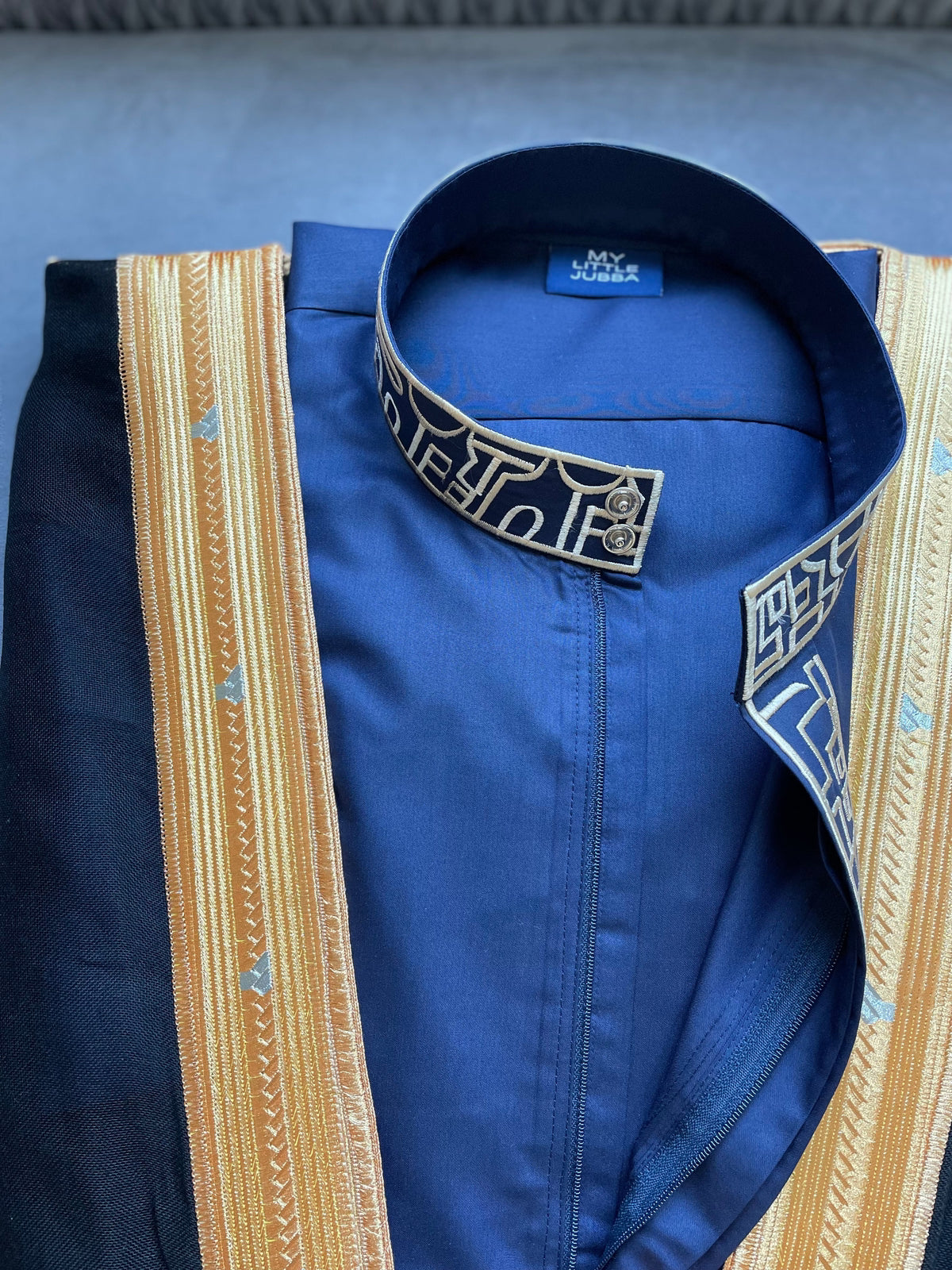 Mens Blue Thobe with Gold Embroidery 5 Pcs Set