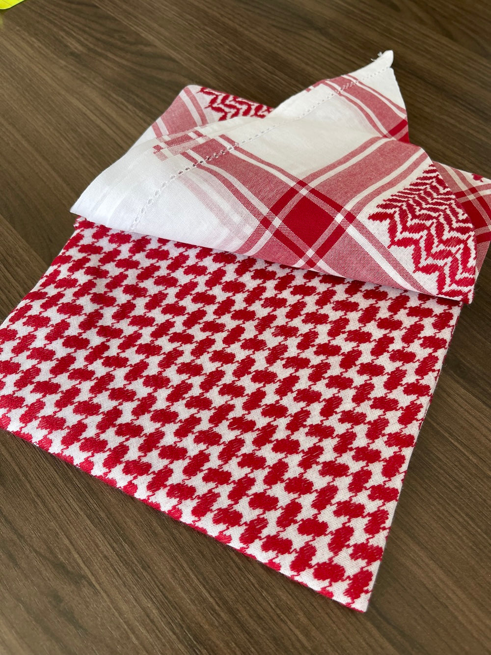 Red and White Unisex Luxury Shemagh Keffiyeh Scarf 100% Cotton Soft Weave
