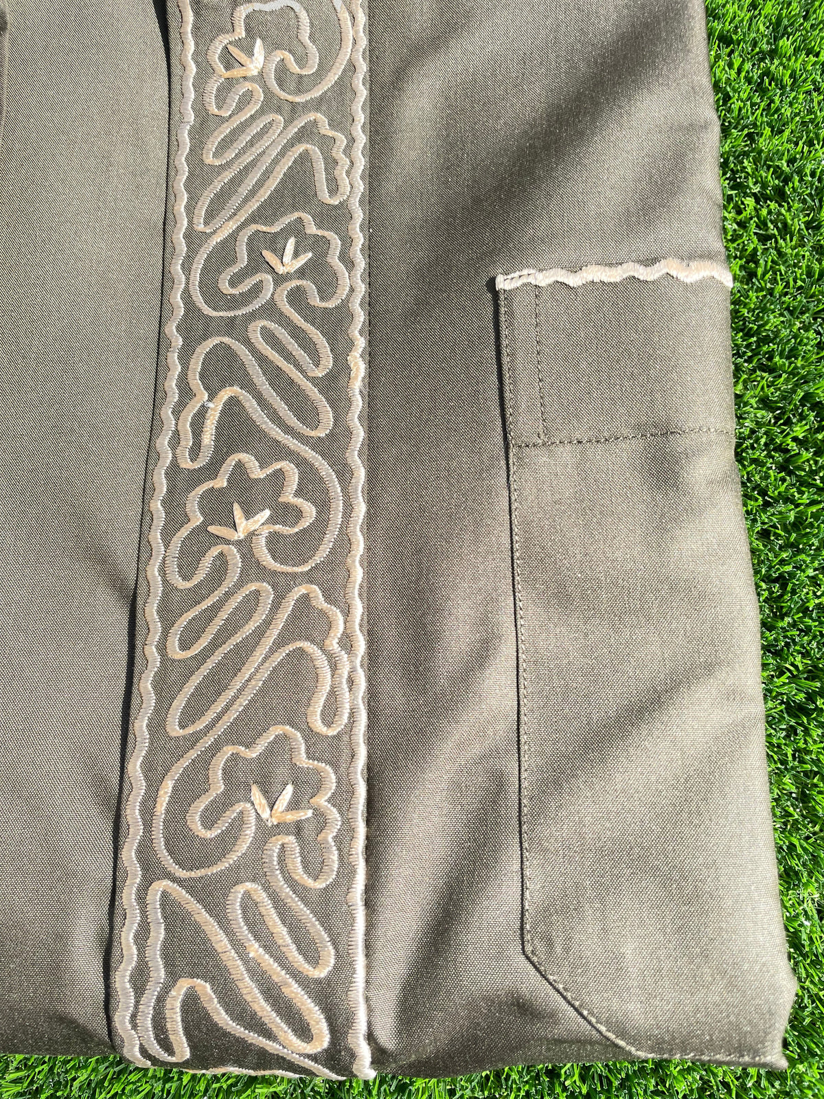 Mens Army Green Kuwaiti Thobe with Gold Embroidery