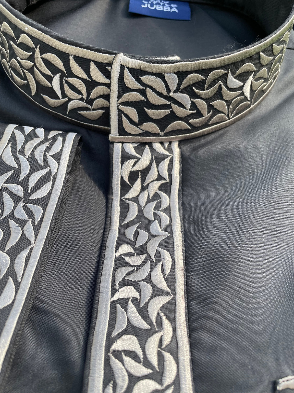 Mens Black Saudi Thobe with Silver Embroidery