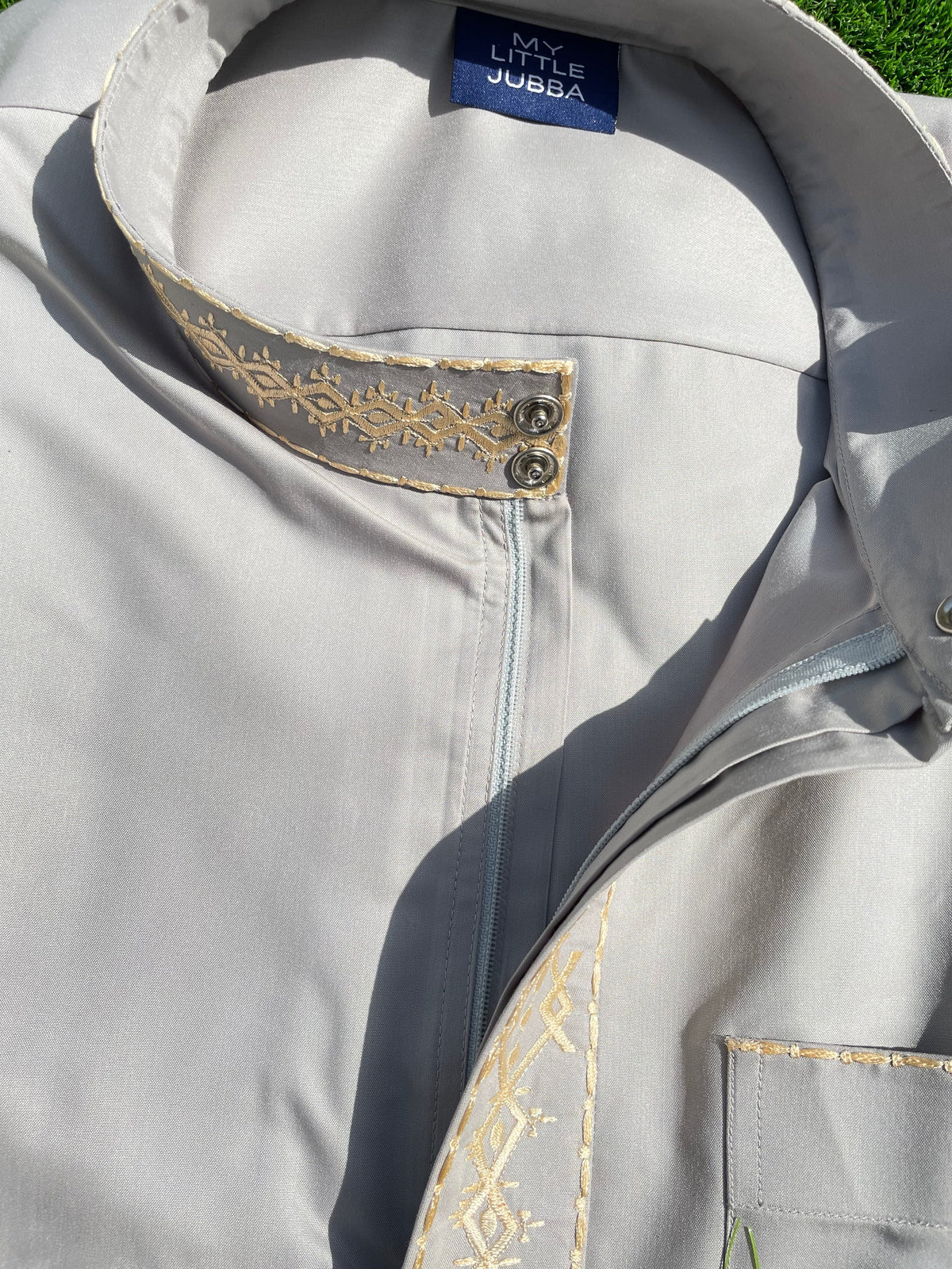 Mens Light Grey Kuwaiti Thobe with Gold Embroidery