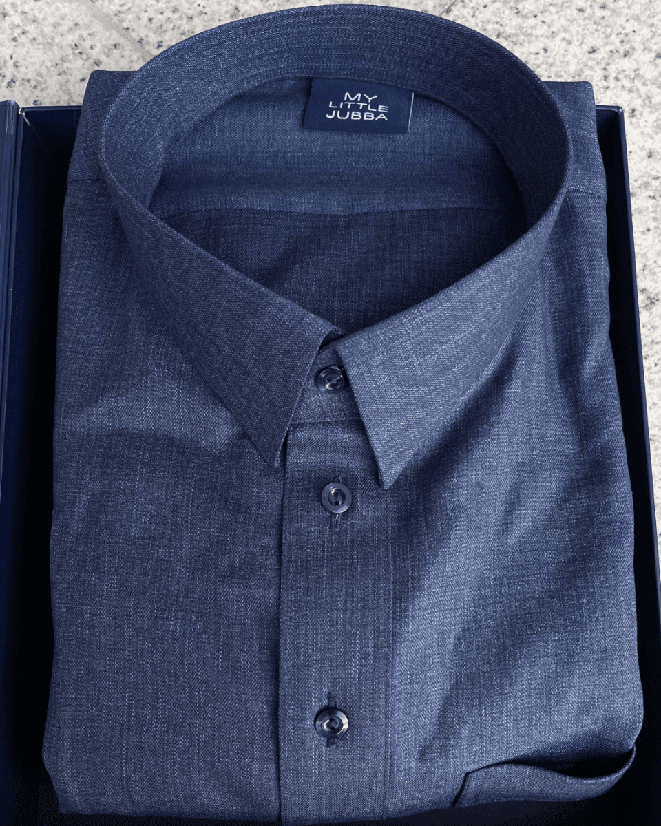 ثوب أزرق المحيط