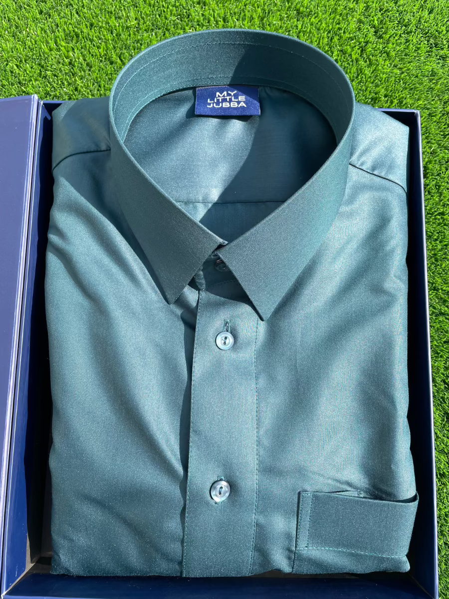 ثوب تركوازي ملكي