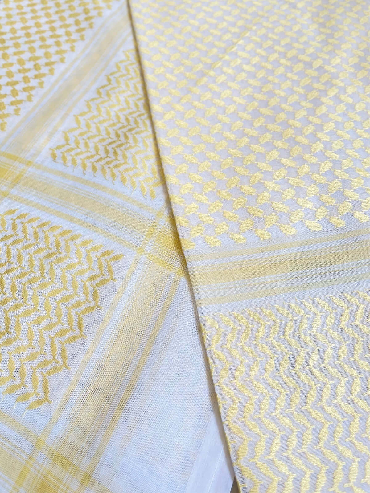 Mens Yellow and White Shemagh Scarf